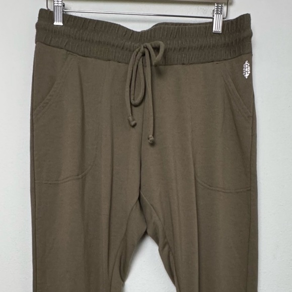 Free People Movement Sunny Skinny Sweatpants in Everest Olive Green Size Large - Picture 6 of 16